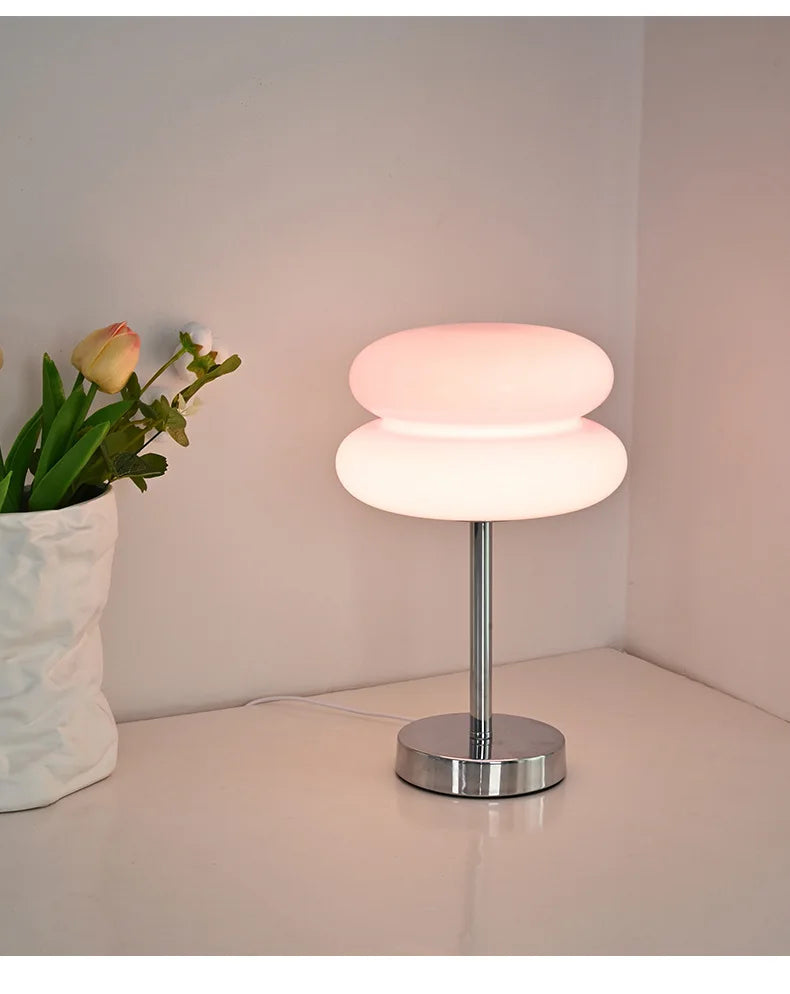 Glass table lamp with trichromatic dimming
